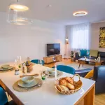 4-Room Luxury Apartment - Close To Central Station, Free Parking, Kitchen